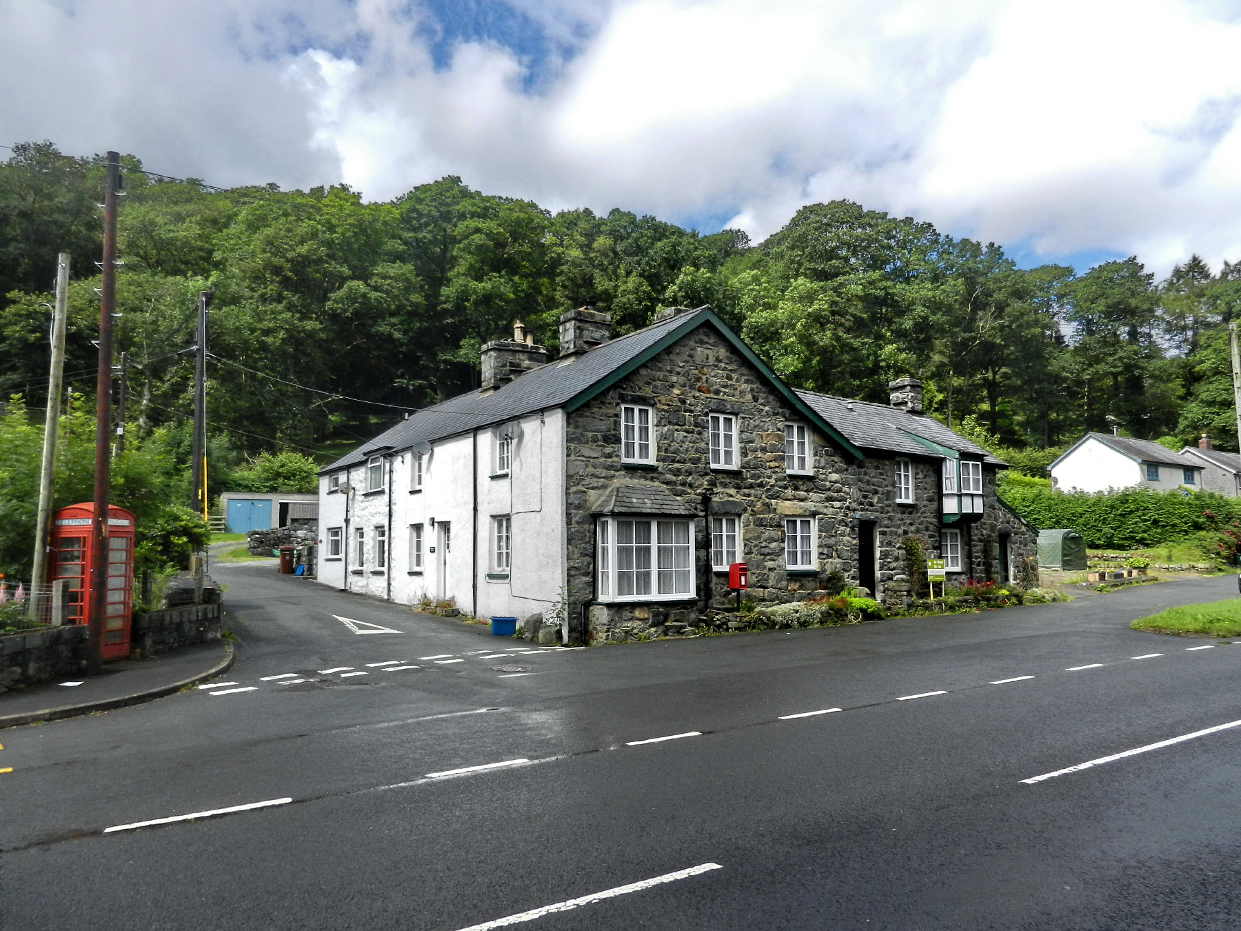 Ganllwyd, Llanelltyd